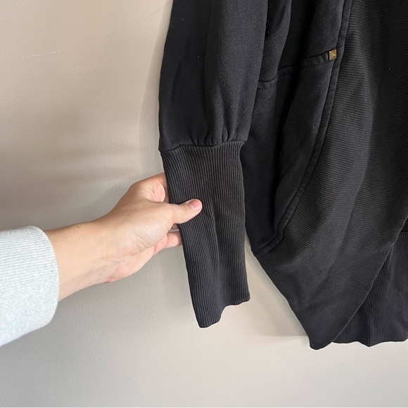 Aritzia Wilfred Diedroit Black Cardigan Sweater Small - Picture 4 of 6